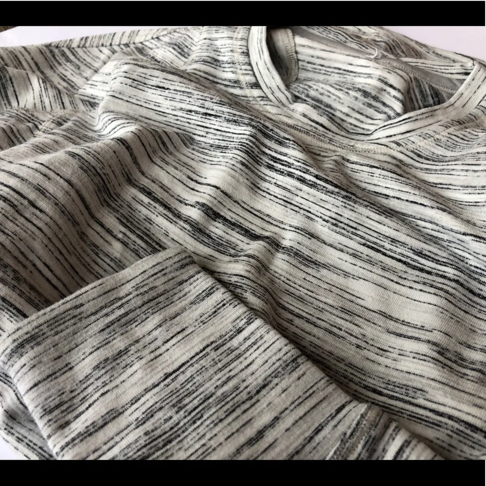 Super rare! Lululemon Runderful Space dye Silver‎